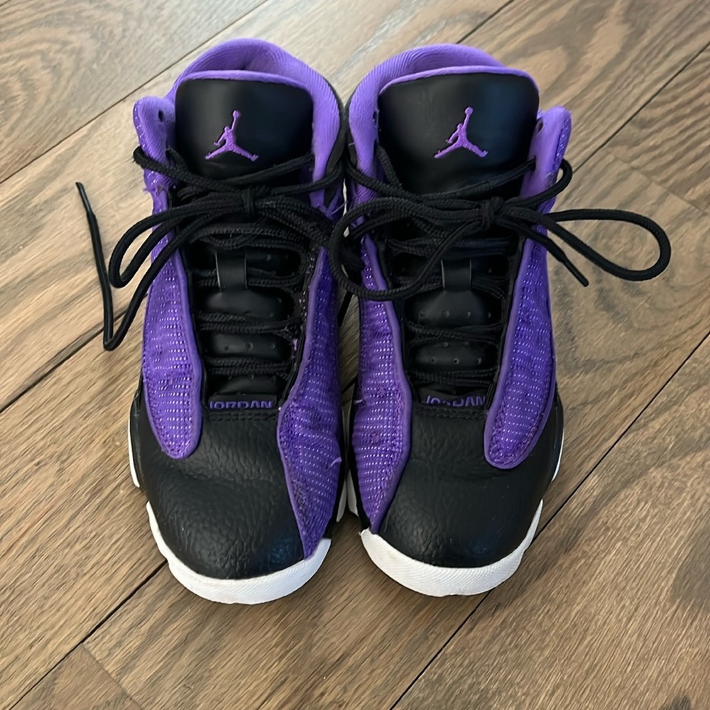 Air Jordan 13 Retro Venom Shoes